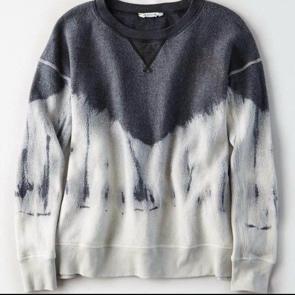 American Eagle size small pullover sweatshirt